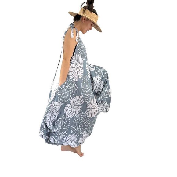 Pōʻalima Gray White Monstera Tropical Boho Wide Leg Beach Romper - Picture 1 of 16